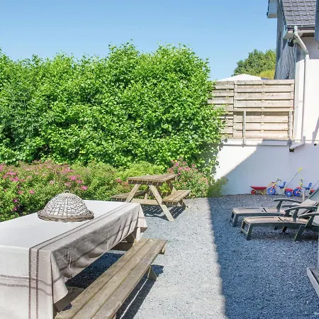 Spacious Cottage With Sauna In Lib Mont