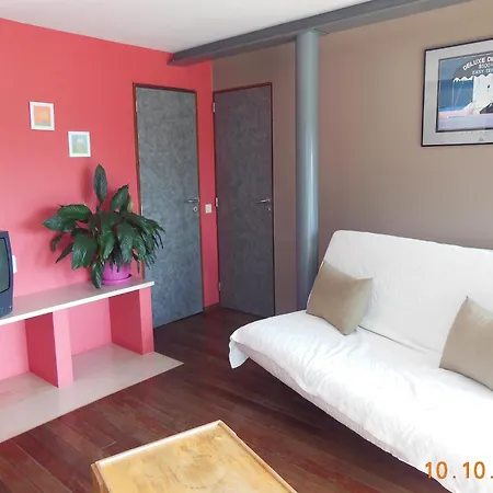 Spacious Cottage With Sauna In Lib Mont Holiday home Waimes